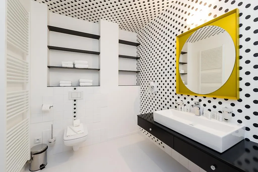 Empirent Mucha Apartments