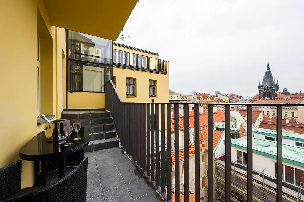 Empirent Mucha Apartments