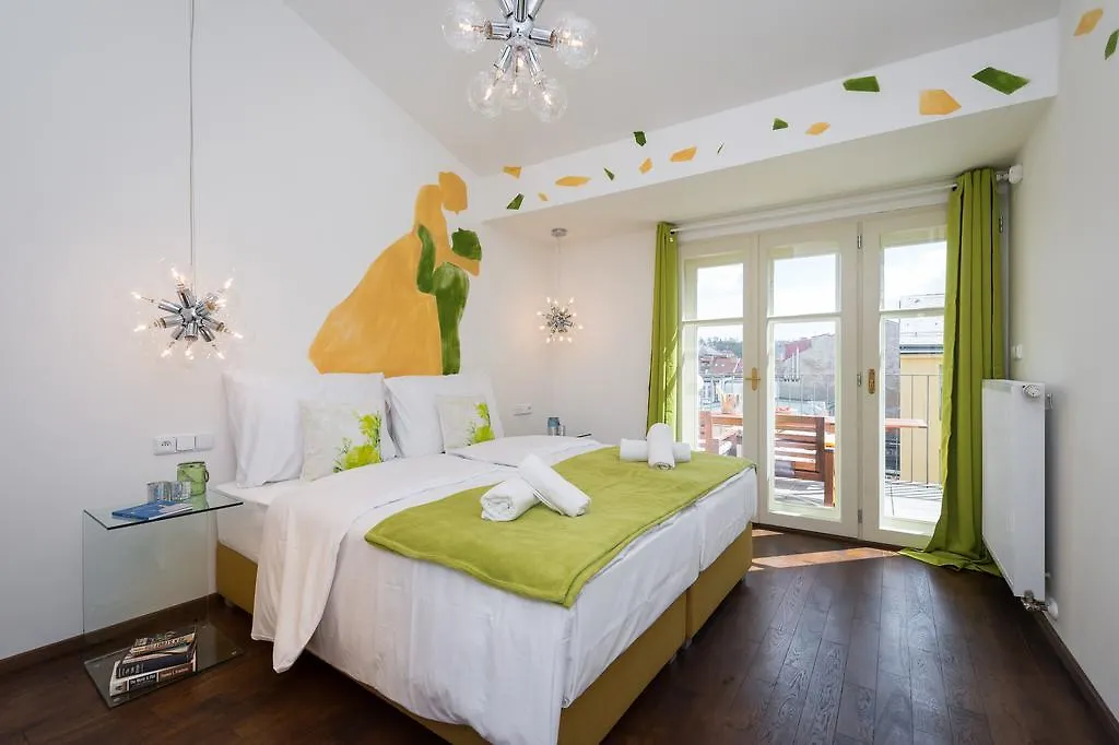 Empirent Mucha Apartments