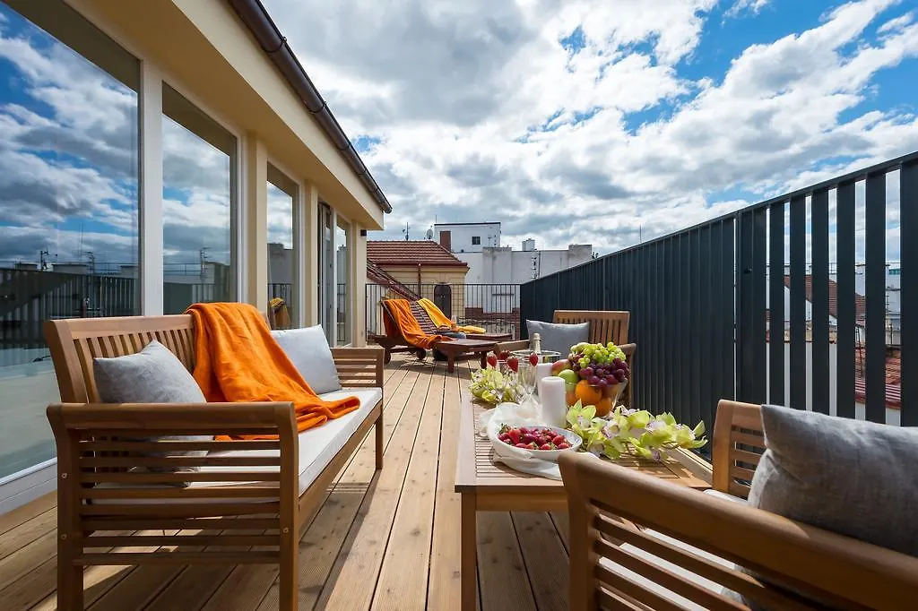 Empirent Mucha Apartments